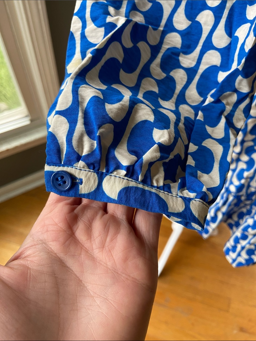 Zara Blue & White Geometric V-Neck Dress Size Small - Picture 5 of 8